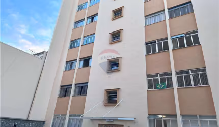 APARTAMENTO CONDOMINIO BELLA ROMA, ESTE CONDOMINIO POSSUI PORTARIA 24 HORAS, ELEVADOR E GARAGEM.