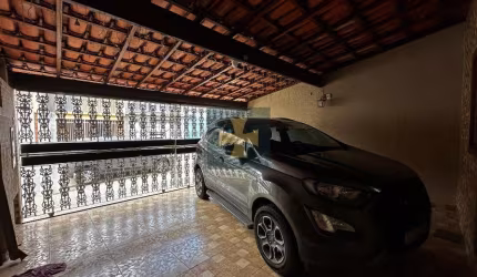 Casa com 3 quartos para alugar no Jardins, Bragança Paulista  por R$ 2.800