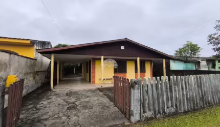 Casa com 2 quartos à venda na RUA DR. CAMARGO, 11, Balneário Caravelas, Matinhos, 80 m2 por R$ 380.000
