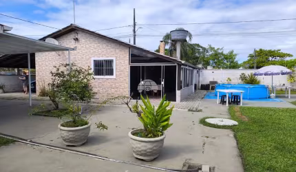 Casa com 4 quartos à venda na Rua Dona Maria Júlia, 978, Carmery, Pontal do Paraná, 163 m2 por R$ 550.000
