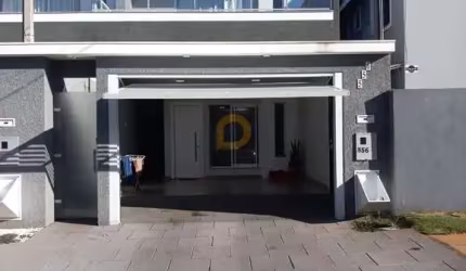 Sobrado à venda no bairro Jardim Gisela - Toledo/PR
