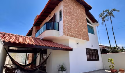 Casa incrível disponível para locação no Oásis (lado da linha)
