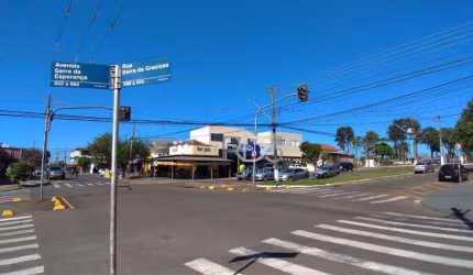 Prédio à venda, 260 m² por R$ 700.000,00 - Bandeirantes - Londrina/PR