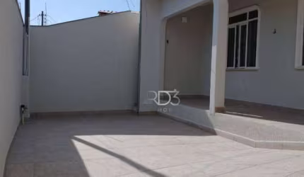 Casa com 3 dormitórios, 174 m² - venda por R$ 560.000,00 ou aluguel por R$ 3.500,00/mês - Conjunto Habitacional Alexandre Urbanas - Londrina/PR