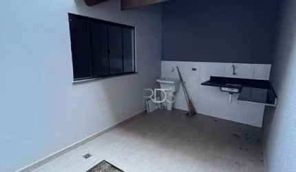 Casa com 3 dormitórios à venda, 84 m² por R$ 350.000,00 - Parque Residencial Michael Licha - Londrina/PR