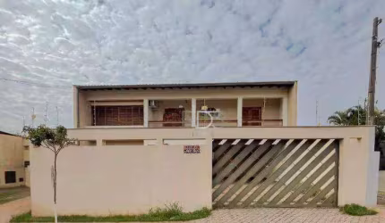 Sobrado com 4 dormitórios à venda, 430 m² por R$ 2.500.000,00 - Guanabara - Londrina/PR