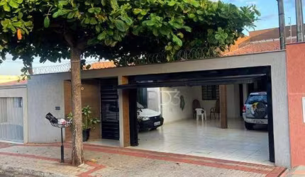Casa com 3 dormitórios à venda, 185 m² por R$ 690.000,00 - Jardim Pacaembu - Londrina/PR