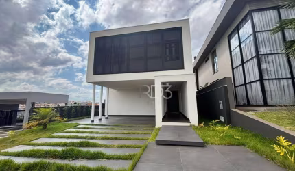 Casa com 3 dormitórios à venda, 230 m² por R$ 1.600.000,00 - Condomínio Parque Taua IV - Araguari - Londrina/PR
