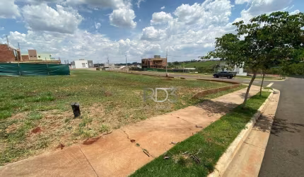 Terreno à venda, 353 m² por R$ 445.000,00 - Parque Tauá - Cond. Aranguá - Londrina/PR
