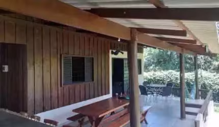 Chácara com 2 dormitórios à venda, 3000 m² por R$ 269.000 - 86200000 - Ibiporã/PR -Ilha do Limoeiro