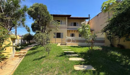 Sobrado com 7 dormitórios, 360 m² - venda por R$ 3.500.000 ou aluguel por R$ 10.000/mês - Jardim Itamarati - Londrina/PR
