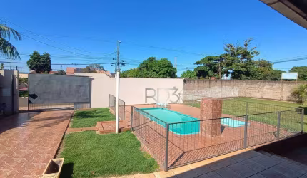 Salão à venda,  com área construída 172 m² por R$ 760.000 - Estados - Londrina/PR