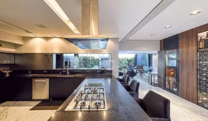 Sobrado com 3 suítes à venda, 358 m² por R$ 3.200.000 - Condomínio Royal Forest - Londrina/PR