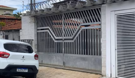 Versátil casa tipo para venda com 2 quartos, sendo 1 suíte, 125m²