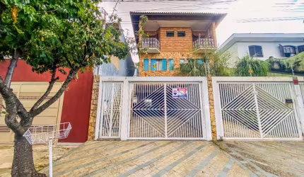 Deslumbrante sobrado para venda com 3 quartos, sendo 3 suítes, 190m²