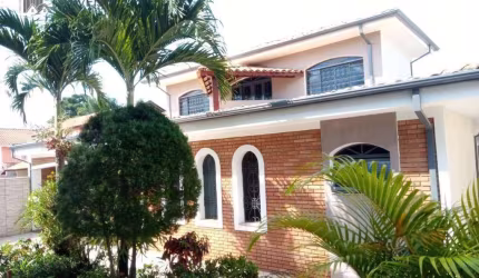 Sobrado com 3 dormitórios à venda, 217 m² por R$ 915.000,00 - Cidade Universitária - Campinas/SP