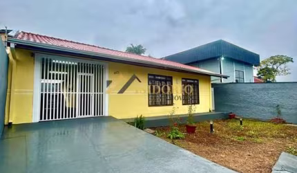 CASA NO XAXIM 04 dormitórios  CHURRAS., 369m² DE ÁREA TOTAL