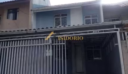 SOBRADO NO BAIRRO ALTO! 03 QUARTOS, 02 VAGAS DE GARAGEM