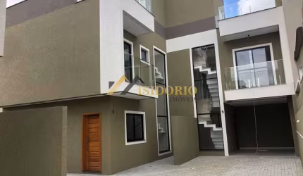 SOBRADO NOVO NO UBERABA! 03 QUARTOS, SUÍTE, SACADA, GARAGEM