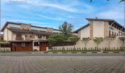 Casa em Village com 3 Quartos, 130m² por R$ 1.050.000 - Maitinga - Bertioga/SP