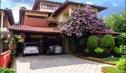 Casa em Condomínio com 4 Suítes, 630m² por R$ 2.500.000 - Bougainville - Bertioga/SP