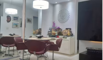 Apartamento,varanda,2 quartos sendo 1 suite e 1 vaga.Play club completo.