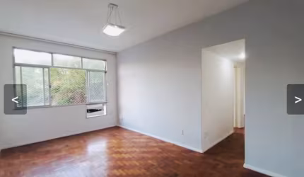 Icaraí:Apartamento de 3 quartos,1 vaga quadra da praia.
