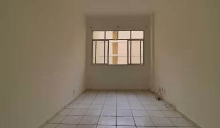 Miolo de Icaraí:2 quartos com vaga .Condomínio acessível