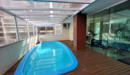 Apartamento a venda, suíte máster mais duas demi- suítes, no centro de Chapecó. Clique para saber mais.