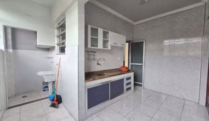 Apartamento de 02 quartos e garagem no centro de Nova Iguaçu