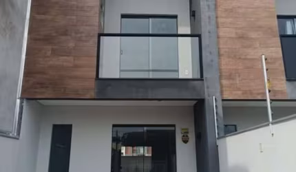 Sobrado para Venda em Balneário Piçarras, Itacolomi, 2 dormitórios, 2 suítes, 2 banheiros, 1 vaga
