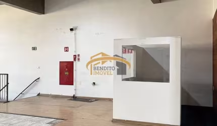 Salão comercial em Presidente Altino 550m², 4 salas, 4 banheiros, Sobreloja, Osasco, Centro