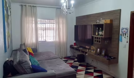 Sobrado para venda, Jardim das Flores, Osasco, com 3 dormitórios, sendo 1 suíte, 2 vagas de garagem, área com piscina e  churrasqueira.
