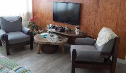 Apartamento á venda, Centro, com 2 dormitórios, 1 vaga de garagem proximo a Ponte Metálica