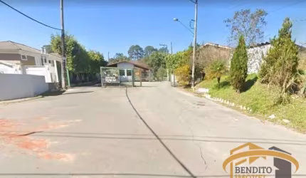 Terreno 1000 metros em Condomínio Fechado na Região de Cotia