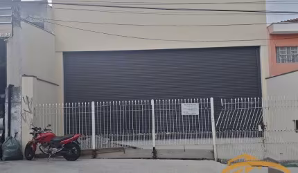 Galpão a venda com renda. Ótimo investimento!
