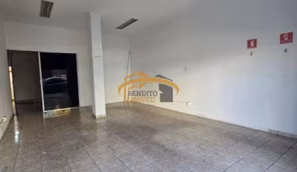 Salão comercial para locação, Bela Vista, Osasco, com copa e banheiro.