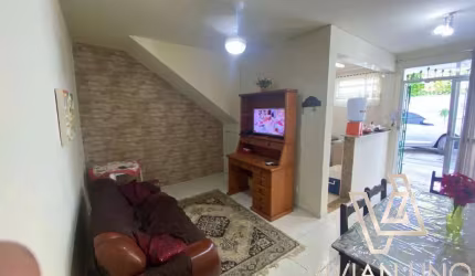 Casa à venda no Portinho – Condomínio Fechado!