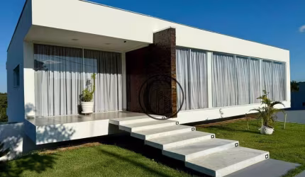 Casa com 4 dormitórios à venda, 367 m² por R$ 3.200.000 - Condomínio Village Araçoiaba - Araçoiaba da Serra/SP