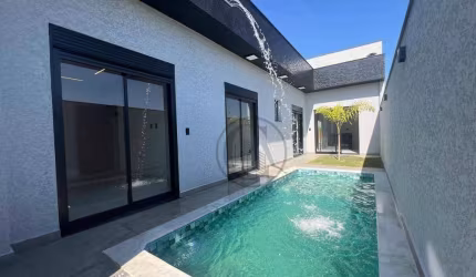 Casa de Alto Padrão com Piscina e Design Exclusivo no Condomínio Reserva Ipanema