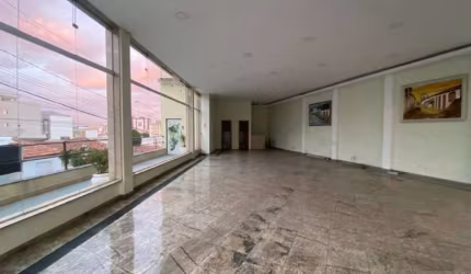 Salão para locação na Avenida Sezefredo Fagundes !!!