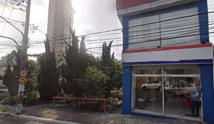 Prédio comercial para locação na Água Fria