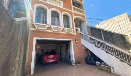 Sobrado para locação na Imbiras !!!