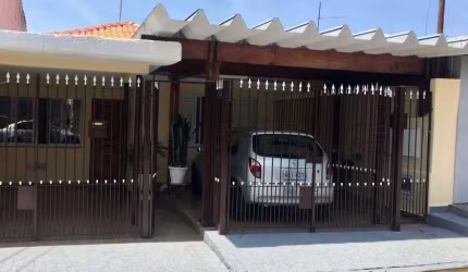 Casa Térrea excelente localização - Pque Vitória