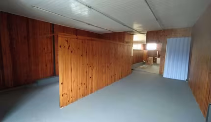 Salão (piso superior) de 130 m², para locação no Parque Casa de Pedras - ótima localização