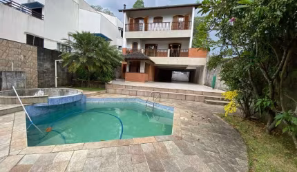 Sobrado nas Palmas do Tremembé