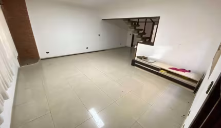 Sobrado para locação no Tremembé !!