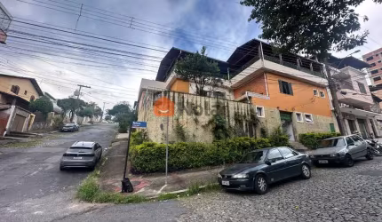 Casa com 3 quartos para alugar na Coronel Júlio Pinto, 32, Sagrada Família, Belo Horizonte por R$ 6.000