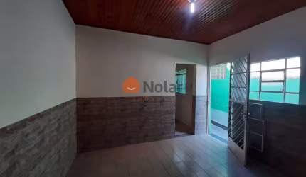 Casa com 2 quartos para alugar na Horizontal, 71, Sagrada Família, Belo Horizonte por R$ 2.000