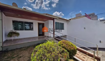 Casa com 5 quartos para alugar na Rua Horta Barbosa, 977, Nova Floresta, Belo Horizonte por R$ 8.500